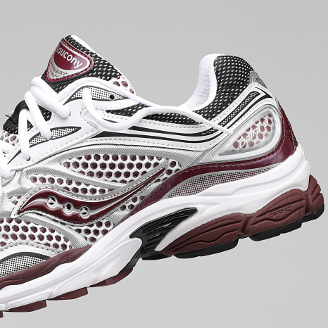 Saucony - Baskets Progrid Omni 9 White Maroon