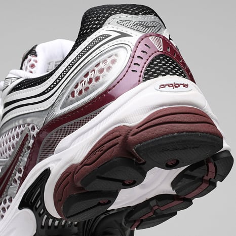 Saucony - Baskets Progrid Omni 9 White Maroon