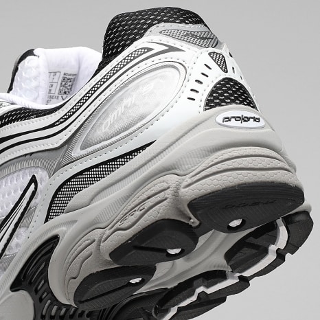 Saucony - Baskets Progrid Omni 9 White Cadet