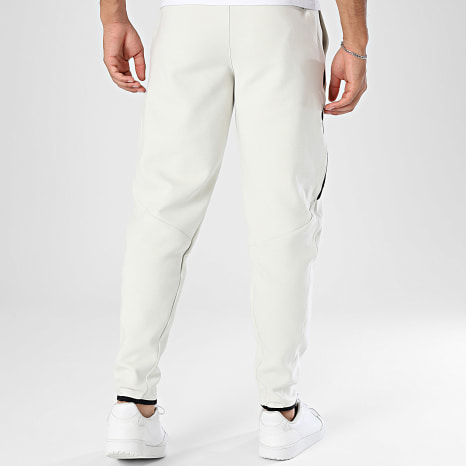 Under Armour - Pantalon Jogging Unstoppable 6013427 Beige Clair